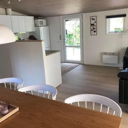 Awesome In V With 2 Bedrooms, Internet And Sauna Σπίτι διακοπών